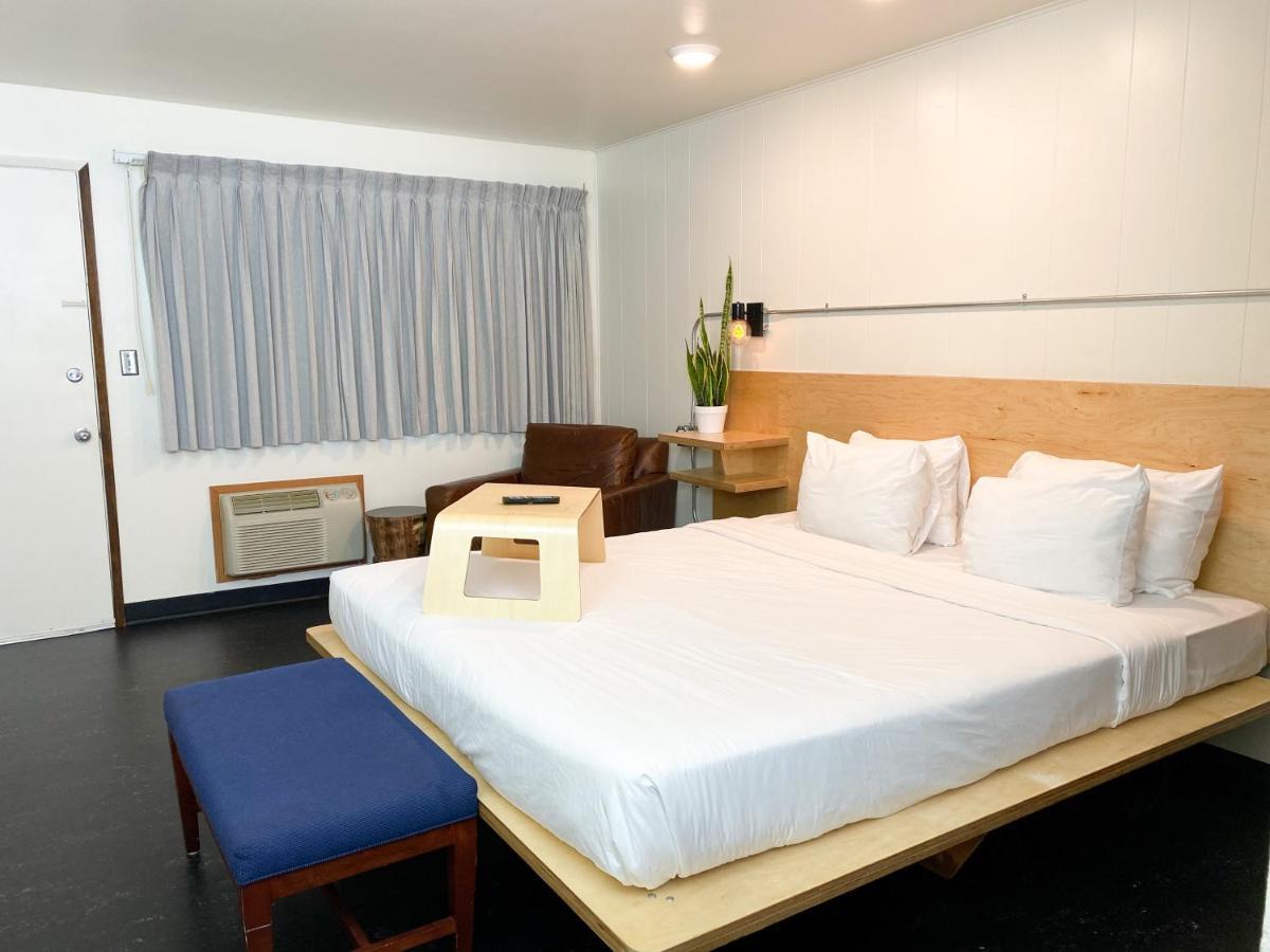 Hotel קורבליס מראה חיצוני תמונה