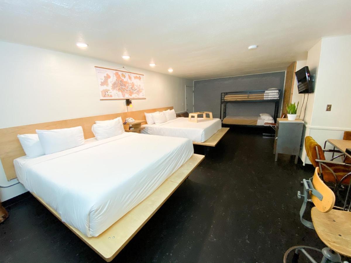 Hotel קורבליס מראה חיצוני תמונה