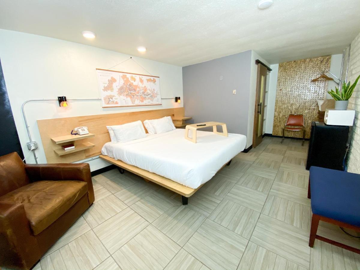 Hotel קורבליס מראה חיצוני תמונה