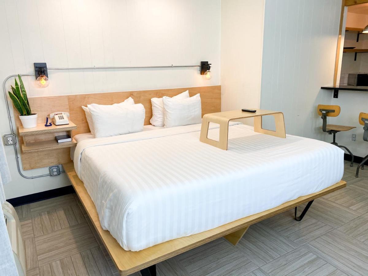 Hotel קורבליס מראה חיצוני תמונה
