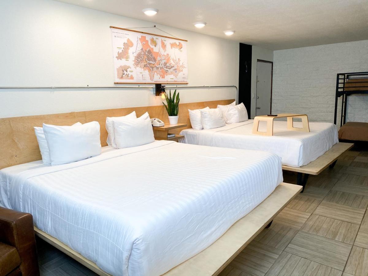 Hotel קורבליס מראה חיצוני תמונה