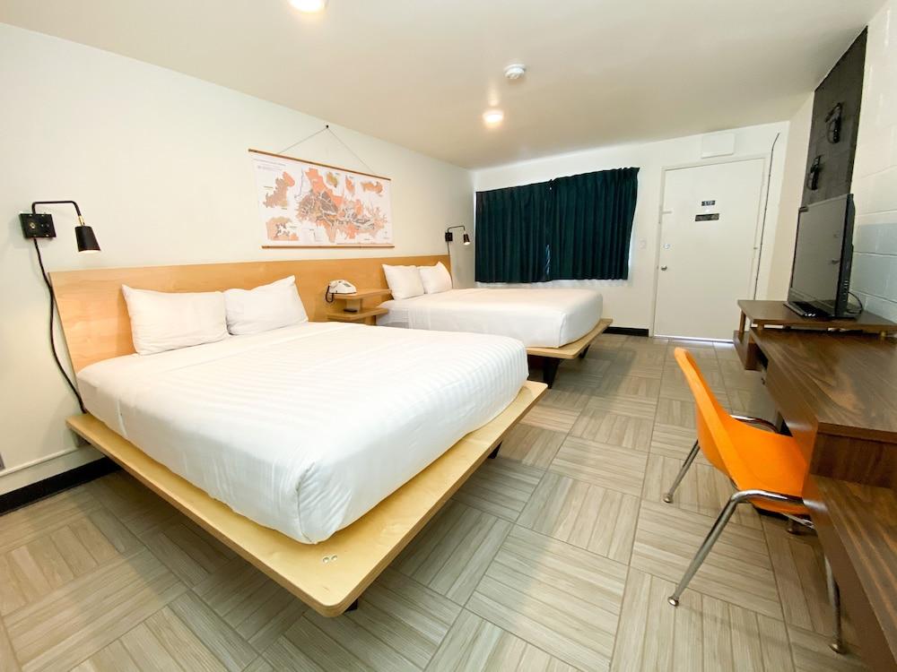 Hotel קורבליס מראה חיצוני תמונה